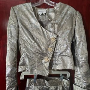 Vintage Victor Costa suit size 4